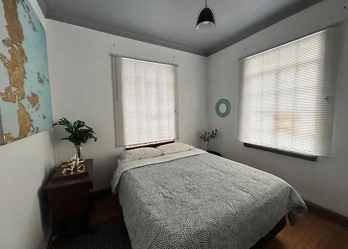 Amazing Restored 1940s Art-deco Apartment *